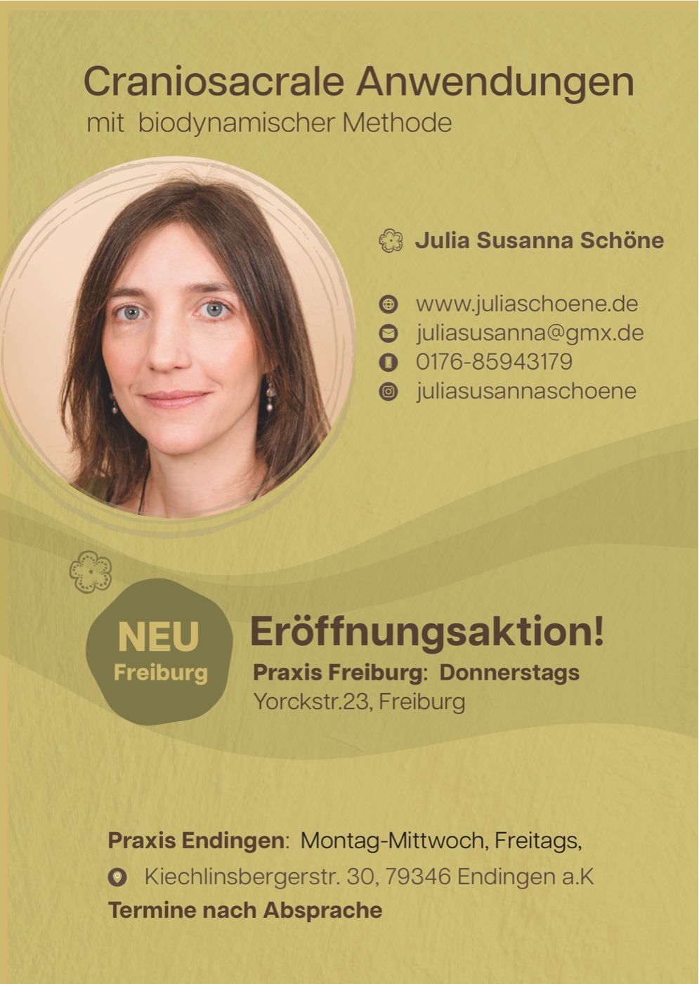 Rückseite des Flyers „Praxis für Körperweisheit“ von Julia Susanna Schöne mit Angeboten und Kontakt